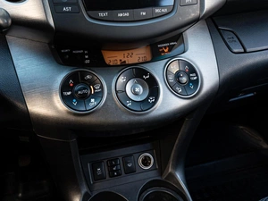 Внедорожник Toyota RAV4 2012 года, 1590000 рублей, Краснодар