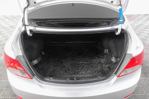 Седан Hyundai Solaris 2011 года, 749000 рублей, Кемерово