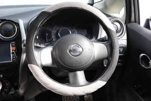 Хетчбэк Nissan Note 2013 года, 899000 рублей, Новосибирск