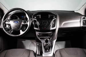 Хетчбэк Ford Focus 2013 года, 1019000 рублей, Сургут