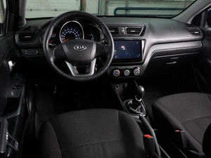 Седан Kia Rio 2013 года, 849000 рублей, Воронеж