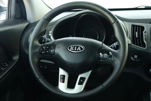 Внедорожник Kia Sportage 2011 года, 1499000 рублей, Омск