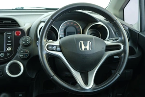 Хетчбэк Honda Fit 2009 года, 749000 рублей, Омск