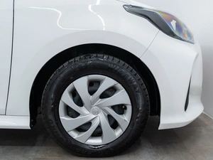 Хетчбэк Toyota Yaris 2020 года, 1120000 рублей, Красноярск