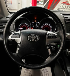 Внедорожник Toyota Highlander 2012 года, 2357000 рублей, Красноярск