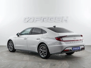 Седан Hyundai Sonata 2019 года, 2199046 рублей, Москва