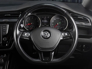 Минивэн Volkswagen Touran 2015 года, 1399000 рублей, Тюмень