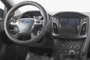 Седан Ford Focus 2013 года, 649000 рублей, Кемерово