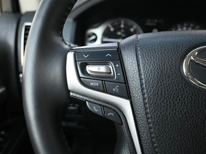 Внедорожник Toyota Land Cruiser 2015 года, 5194000 рублей, Кирилловка