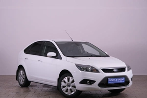 Хетчбэк Ford Focus 2010 года, 939000 рублей, Омск