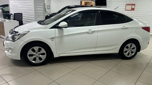 Седан Hyundai Solaris 2014 года, 600000 рублей, Ачинск