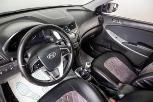 Седан Hyundai Solaris 2011 года, 619000 рублей, Пермь