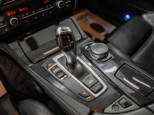 Седан BMW 5 серия 2012 года, 1750000 рублей, Красноярск