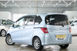 Минивэн Honda Freed 2010 года, 1019000 рублей, Омск