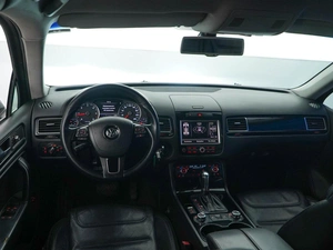 Внедорожник Volkswagen Touareg 2012 года, 1699777 рублей, Москва