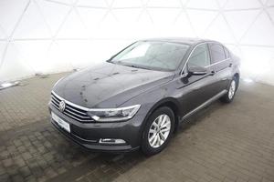 Седан Volkswagen Passat 2018 года, 2020000 рублей, Орёл