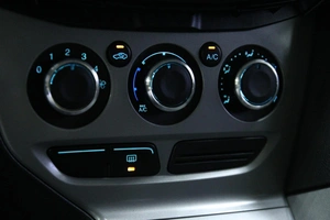 Хетчбэк Ford Focus 2011 года, 758000 рублей, Солонцы