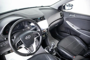 Хетчбэк Hyundai Solaris 2012 года, 899000 рублей, Пермь