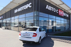 Хэтчбек Skoda Rapid 2014 года, 1180000 рублей, Мирное