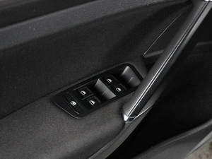 Хетчбэк Volkswagen Golf 2014 года, 1179000 рублей, Аксай