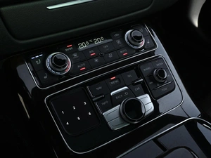 Седан Audi A8 2015 года, 2799000 рублей, Волгоград