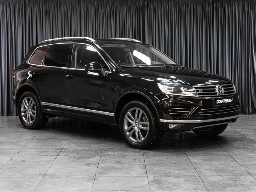 Внедорожник Volkswagen Touareg 2016 года, 3289000 рублей, Тюмень
