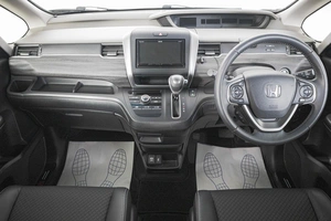 Минивэн Honda Freed 2021 года, 2049000 рублей, Кемерово