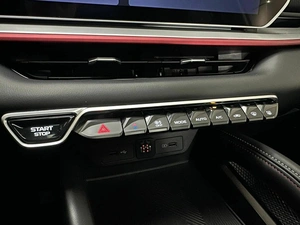 Внедорожник Geely Coolray 2023 года, 2100000 рублей, Абакан