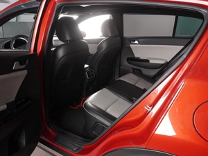 Внедорожник Kia Sportage 2016 года, 1664000 рублей, Красный Пахарь