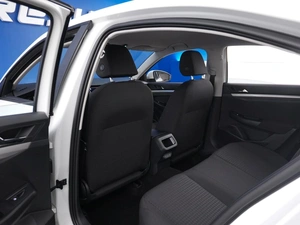 Седан Volkswagen Bora 2022 года, 1749032 рублей, Москва