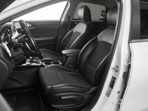 Хетчбэк Kia Ceed 2019 года, 1659000 рублей, Тюмень