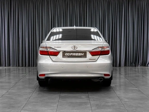 Седан Toyota Camry 2017 года, 2349000 рублей, Тюмень