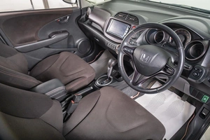 Хетчбэк Honda Fit 2013 года, 1069000 рублей, Томск