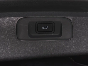 Внедорожник Geely Coolray 2024 года, 2250000 рублей, Красный Пахарь