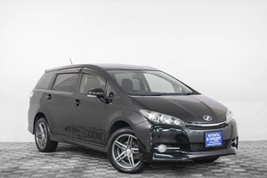 Минивэн Toyota Wish 2016 года, 1749000 рублей, Кемерово