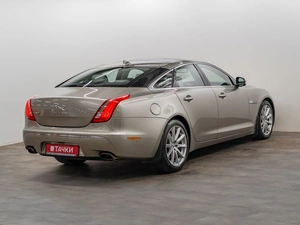 Седан Jaguar XJ 2013 года, 2500000 рублей, Красноярск
