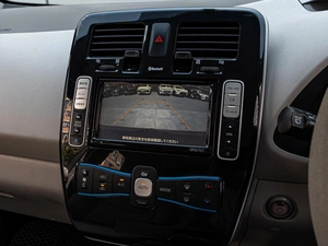 Хетчбэк Nissan Leaf 2011 года, 1000000 рублей, Краснодар