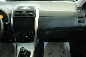 Седан Toyota Corolla 2006 года, 779000 рублей, Омск