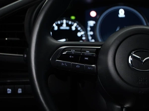 Хетчбэк Mazda 3 2019 года, 2277077 рублей, Москва