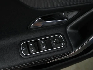 Хетчбэк Mercedes-benz A-класс 2019 года, 1999077 рублей, Москва