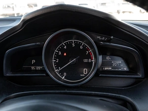 Хетчбэк Mazda Axela 2017 года, 1710000 рублей, Краснодар