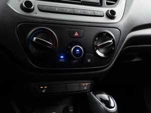 Седан Hyundai Solaris 2018 года, 1373444 рублей, Москва