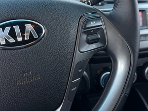 Седан Kia Rio 2016 года, 950000 рублей, Ижевск