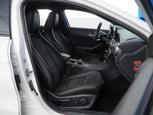 Внедорожник Mercedes-benz GLA-класс 2018 года, 3599777 рублей, Москва