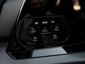 Хетчбэк Volkswagen Golf GTI 2020 года, 3649000 рублей, Саратов