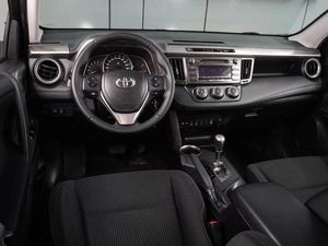 Внедорожник Toyota RAV4 2014 года, 2339000 рублей, Воронеж