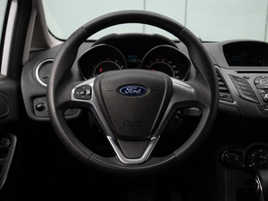 Седан Ford Fiesta 2016 года, 850000 рублей, Большой Сочи