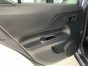 Хетчбэк Toyota Aqua 2015 года, 987000 рублей, Солонцы