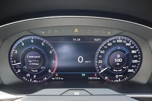 Седан Volkswagen Passat 2017 года, 2420000 рублей, Мирное