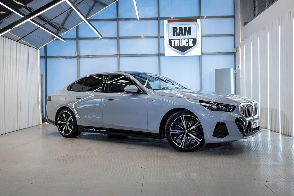 Седан BMW 5 серия 2024 года, 9100000 рублей, Москва